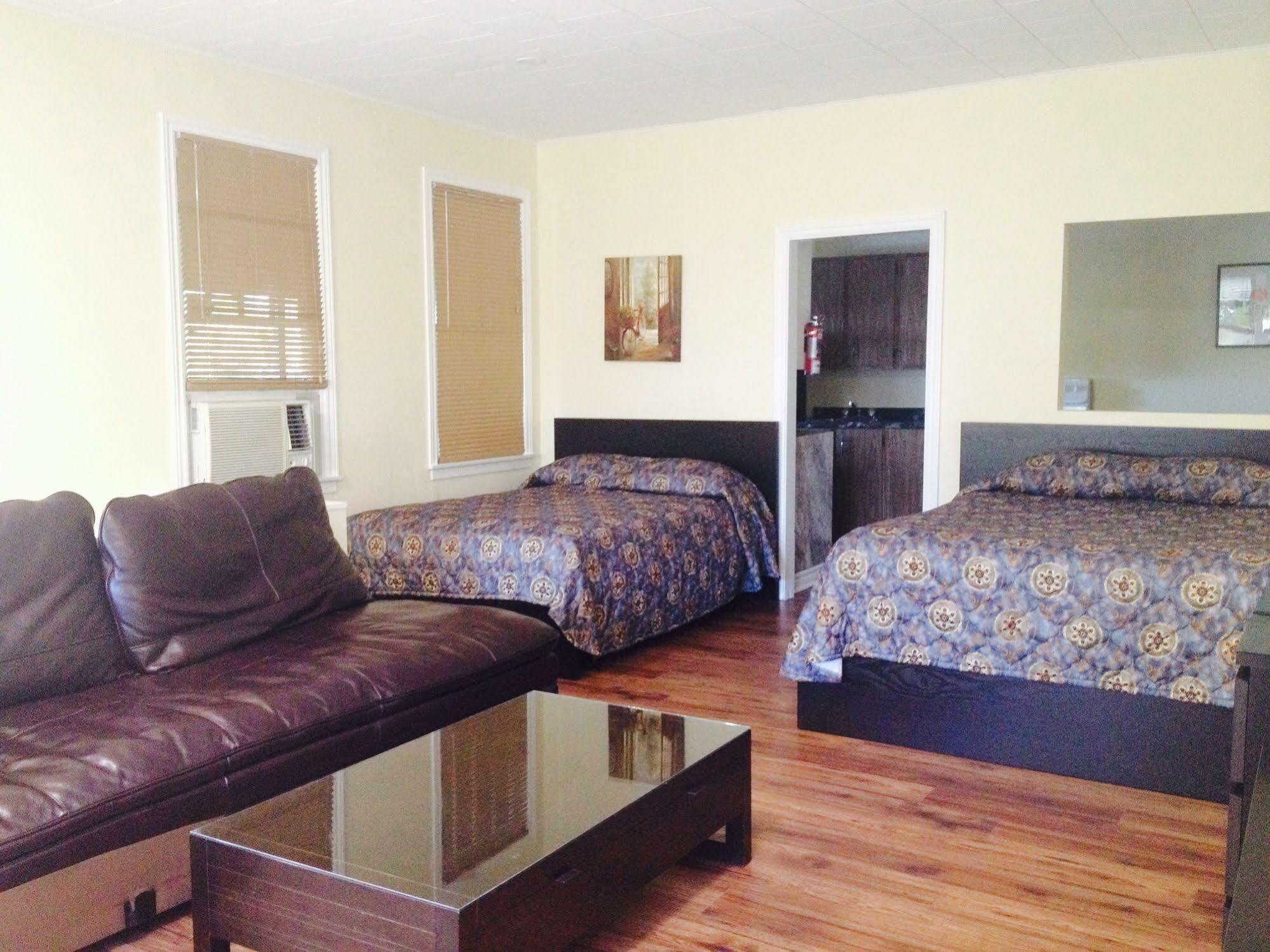Pinedale Inn Gravenhurst Eksteriør bilde